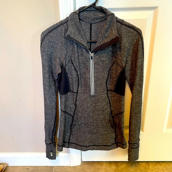 lululemon athletica Tops - Lululemon 1/2 Zip Pullover- Size 6
